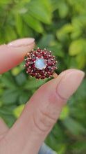 Cargar y reproducir el video en el visor de la galería, 0985: Vintage: Rare: 9ct Gold Moonstone 24 Garnets Cluster Ring- Date-Mark 1974