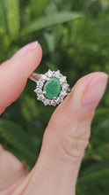 Cargar y reproducir el video en el visor de la galería, 1338: Vintage: 18ct White Gold Emerald (0.5ct) Diamonds (0.5ct) Ring- beautifully balanced,