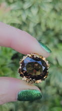 Cargar y reproducir el video en el visor de la galería, 0498: Vintage: 9ct Gold Large Cognac Quartz Ring- Date Mark 1972