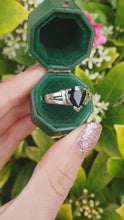Load and play video in Gallery viewer, 6083- Vintage: 18ct White Gold Pear Cut French Blue Sapphire Solitaire- amazing Blue