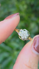 Cargar y reproducir el video en el visor de la galería, 1927: Vintage: 18ct Gold 7 Diamonds Hexagonal Set Ring- Very sparkly