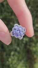 Cargar y reproducir el video en el visor de la galería, 1390: Vintage: 14ct White Gold Tanzanites 20 Diamonds Geometric Set Ring- sparkling combination