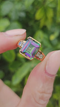 Cargar y reproducir el video en el visor de la galería, 1000: Vintage: 9ct Gold Caribbean Topaz Moonstones Cocktail Ring- extraordinary