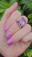 Cargar y reproducir el video en el visor de la galería, 0824: Vintage: 9ct Gold Emerald Cut Purple Amethyst Cocktail Ring- a rare find
