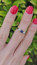 Cargar y reproducir el video en el visor de la galería, 1017: Vintage/Antique: 18ct Gold Platinum Set Blue Sapphire (0.65ct) Diamonds (0.30ct) Ring