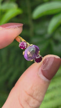 Load and play video in Gallery viewer, 2104: Vintage: 18ct Gold Oval Ruby Round Cut Amethysts Ring- Rare combination