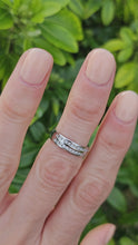 Cargar y reproducir el video en el visor de la galería, 1059: Vintage: 18ct White Gold Diamonds Stacker/Dress Ring- crisp, clean , eye candy