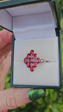Cargar y reproducir el video en el visor de la galería, 0426: Vintage: 9ct White Gold Red Topaz Diamonds Geometric Set Cocktail Ring