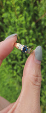 Load and play video in Gallery viewer, 1616: Vintage: 18ct Gold Cornflower Blue Sapphire Baguette Diamonds Ring- FAB