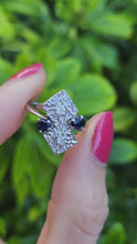 Cargar y reproducir el video en el visor de la galería, A0006: Vintage: 18ct White Gold Art Deco Design Blue Sapphires Diamonds Ring- Geometric set