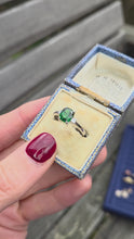 Load and play video in Gallery viewer, 2491 Vintage 18ct White Gold Chrome Diopside Natural Diamonds Dress Ring