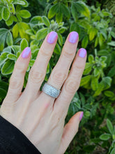Cargar imagen en el visor de la galería, 0572: Vintage: Magnificent 18ct White Gold (1.77ct)Diamonds Statement Ring- Date-Mark 1978
