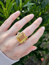 Cargar imagen en el visor de la galería, 1449: Vintage: 18ct Gold Large Square Cut Citrine Cocktail Ring- UPDATED