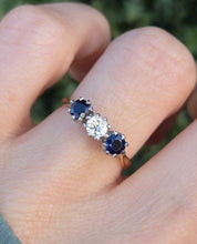 Load image into Gallery viewer, 6183 Vintage: 18ct Gold Platinum French Blue Sapphires Round Full Cut Diamond Ring