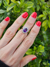 Cargar imagen en el visor de la galería, 1056: Vintage: 18ct Gold Deep Purple Amethyst 12 Diamonds Cluster Ring- Date-Mark 1963