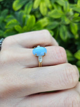 Cargar imagen en el visor de la galería, 0695: Vintage: 9ct Gold Light Blue Chalcedony Diamonds Cocktail Ring - Dreamy combination