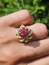 Load image into Gallery viewer, 1484 Vintage: 14ct Gold Rubies Flowerhead Statement Ring- FAB