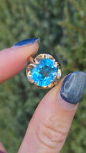Load image into Gallery viewer, 6465 Vintage: 9ct Gold Faceted Cut Swiss Blue Topaz ring - From 1976