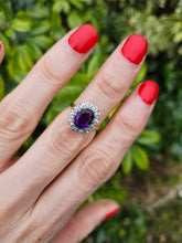 Load image into Gallery viewer, 1071: Vintage: 18ct Gold Platinum Amethyst Diamonds Cluster Ring