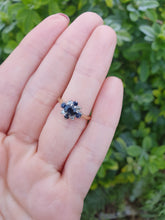 Load image into Gallery viewer, 6032 Vintage: 18ct Gold French Blue Sapphires Brilliant Cut Diamonds Cluster Ring