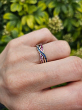 Cargar imagen en el visor de la galería, 1429: Vintage: 9ct White Gold Rubies Sapphires Crossover Ring- crisp, colourful, eye candy