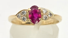 Cargar imagen en el visor de la galería, 2332 Vintage: 18ct Gold Ruby Diamonds Trefoil Set Ring- Lovely piece