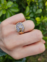 Cargar imagen en el visor de la galería, 1313: Vintage: Statement 9ct Gold Violet Blue Iolites Cocktail Ring- extraordinary
