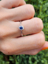 Load image into Gallery viewer, 2107: Vintage: 18ct White Gold Cornflower Blue 10 Natural Diamonds Halo Ring- Crisp, clean eye candy-