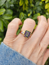 Cargar imagen en el visor de la galería, 1000: Vintage: 9ct Gold Caribbean Topaz Moonstones Cocktail Ring- extraordinary