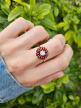Cargar imagen en el visor de la galería, 0985: Vintage: Rare: 9ct Gold Moonstone 24 Garnets Cluster Ring- Date-Mark 1974