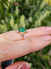 Cargar imagen en el visor de la galería, 1458: Vintage: Extraordinary 18ct Gold Emerald Diamonds Geometric Set Ring