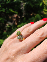 Load image into Gallery viewer, 1606: Vintage: 14ct Gold Trillion, Emerald. Round Cut Peridots Cocktail Ring- exquisite