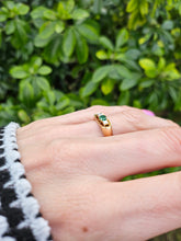 Cargar imagen en el visor de la galería, 0910: Vintage: 18ct Gold Art Deco Emerald Diamonds Stacker/Dress Ring- lovely symmetry