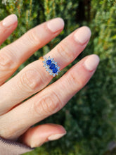 Load image into Gallery viewer, 6334: Vintage: 18ct Gold Cornflower Blue Sapphires 16 Diamonds Dress Ring- exquisite example. date mark 1992