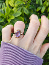 Cargar imagen en el visor de la galería, 0789: Vintage: Rare: 9ct Gold Lilac Amethyst Heart Set Ring- Date-Mark 1959 - 65 years old