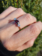 Load image into Gallery viewer, 6360 Vintage: 18ct Gold Almandine Garnet Diamonds 3-Stone Straight Ring