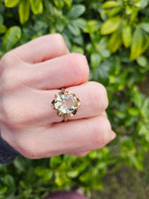 Cargar imagen en el visor de la galería, 0979: Vintage: 9ct Gold Yellow Citrine Solitaire Ring- mature hues, lovely colours