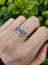 Cargar imagen en el visor de la galería, 0356: Vintage; 9ct White Gold Tanzanites Diamonds Dress Ring- crisp, clean, eye candy