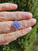 Cargar imagen en el visor de la galería, 1390: Vintage: 14ct White Gold Tanzanites 20 Diamonds Geometric Set Ring- sparkling combination