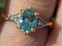 Load image into Gallery viewer, 2182: Vintage: 18ct Gold Sky Blue Aquamarine Diamonds Dress Ring- lovely cut & colours