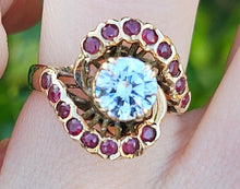 Cargar imagen en el visor de la galería, 0796: Vintage: 18ct Gold Ice White Zircon Rubies Cluster Ring- statement, rare combination