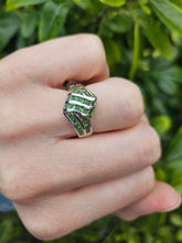 Cargar imagen en el visor de la galería, 1250: Vintage: 9ct White Gold 28 Emeralds Cocktail Ring- eye candy