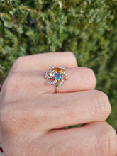 Cargar imagen en el visor de la galería, 1216: Vintage: 9ct Gold Swirl Cocktail Ring- Citrine, Blue & Glacier Topaz