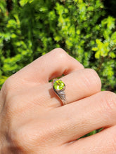 Load image into Gallery viewer, 1591: Vintage: 9ct White Gold Peridot Diamonds Dress Ring- lovely cut & Colours