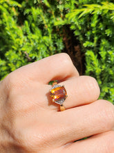 Load image into Gallery viewer, 1547: Vintage: 9ct Gold Mystic Topaz Diamonds Ring - lovely colours