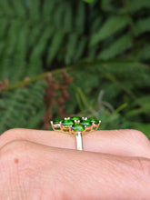 Cargar imagen en el visor de la galería, 2126: Vintage: 9ct Gold Green Diopsides Geometric Cocktail Ring- she scintillates 