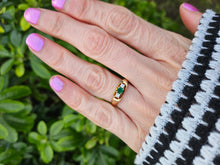 Cargar imagen en el visor de la galería, 0910: Vintage: 18ct Gold Art Deco Emerald Diamonds Stacker/Dress Ring- lovely symmetry