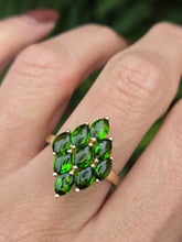 Cargar imagen en el visor de la galería, 2126: Vintage: 9ct Gold Green Diopsides Geometric Cocktail Ring- she scintillates 