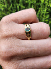 Load image into Gallery viewer, 1608: Vintage: 18ct Gold Emerald Signet/Stacker Ring- demure & delightful