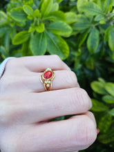 Cargar imagen en el visor de la galería, 0372: Vintage; 18ct Gold "carbuncle" Red Agate Diamonds Dress Ring- rare,